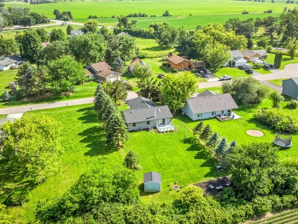 207 Tamarack Hollow, POPLAR GROVE, Illinois 61065, 3 Bedrooms Bedrooms, ,2 BathroomsBathrooms,House,For Sale,Tamarack Hollow,202604020