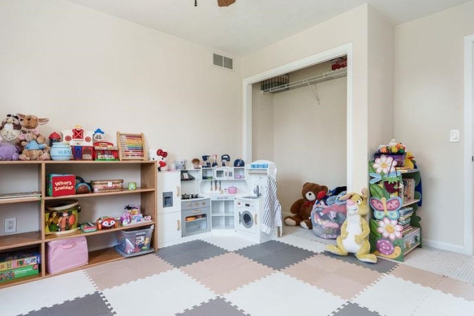 1142 University, ROCKTON, Illinois 61072, 4 Bedrooms Bedrooms, ,2 BathroomsBathrooms,House,For Sale,University,202604309