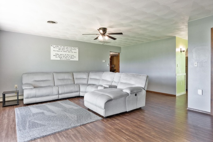 11040 Main, ROCKTON, Illinois 61072, 4 Bedrooms Bedrooms, ,1 BathroomBathrooms,House,For Sale,Main,202604310
