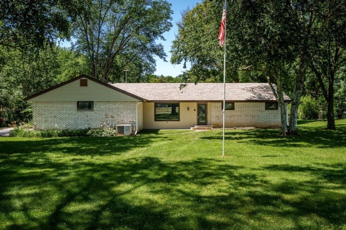 11040 Main, ROCKTON, Illinois 61072, 4 Bedrooms Bedrooms, ,1 BathroomBathrooms,House,For Sale,Main,202604310