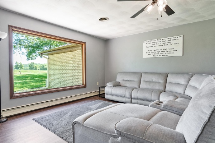 11040 Main, ROCKTON, Illinois 61072, 4 Bedrooms Bedrooms, ,1 BathroomBathrooms,House,For Sale,Main,202604310