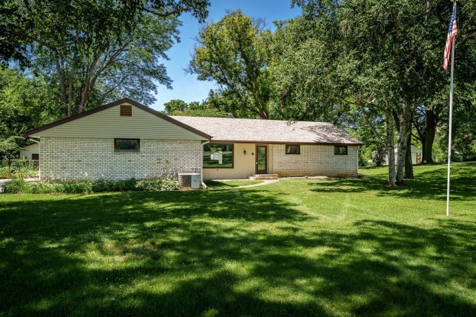 11040 Main, ROCKTON, Illinois 61072, 4 Bedrooms Bedrooms, ,1 BathroomBathrooms,House,For Sale,Main,202604310