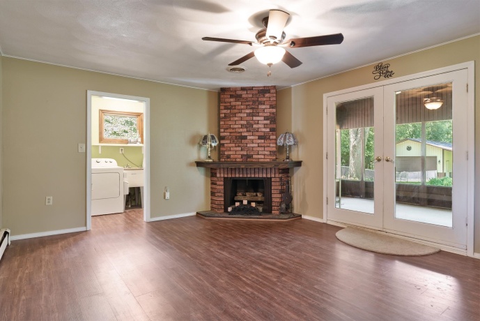 11040 Main, ROCKTON, Illinois 61072, 4 Bedrooms Bedrooms, ,1 BathroomBathrooms,House,For Sale,Main,202604310