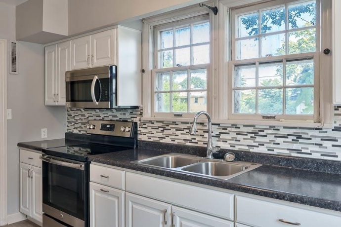 2203 Benderwirt, ROCKFORD, Illinois 61103, 4 Bedrooms Bedrooms, ,1 BathroomBathrooms,House,For Sale,Benderwirt,202604311
