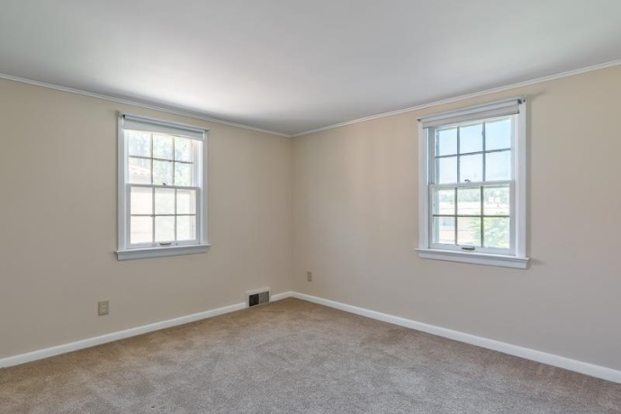 2203 Benderwirt, ROCKFORD, Illinois 61103, 4 Bedrooms Bedrooms, ,1 BathroomBathrooms,House,For Sale,Benderwirt,202604311
