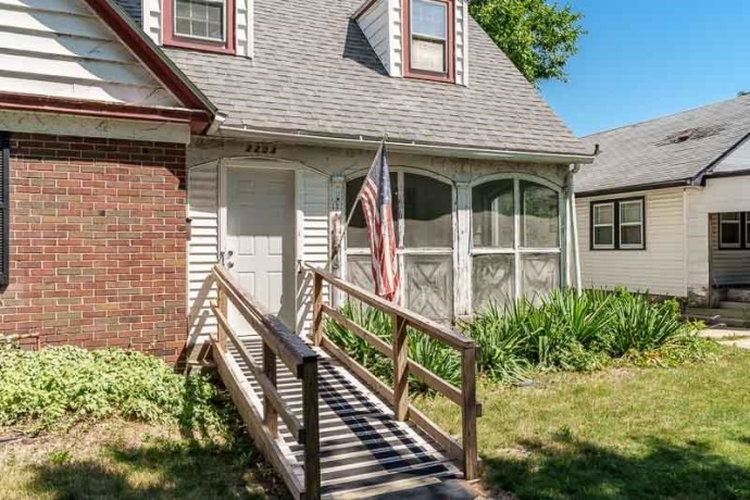 2203 Benderwirt, ROCKFORD, Illinois 61103, 4 Bedrooms Bedrooms, ,1 BathroomBathrooms,House,For Sale,Benderwirt,202604311