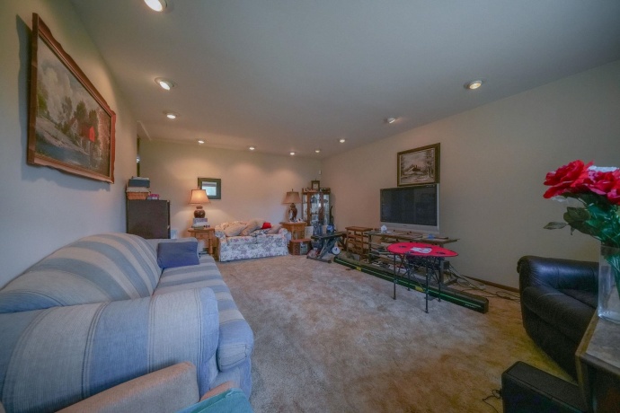 210 Drake, ROCHELLE, Illinois 61068, 3 Bedrooms Bedrooms, ,2 BathroomsBathrooms,House,For Sale,Drake,202604312