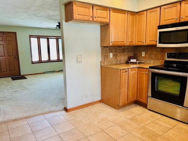 422 8th, BELVIDERE, Illinois 61008, 3 Bedrooms Bedrooms, ,1 BathroomBathrooms,House,For Sale,8th,202604153