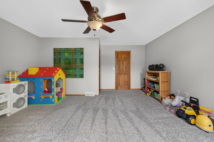 12784 BRIDGEPORT, ROSCOE, Illinois 61073, 4 Bedrooms Bedrooms, ,2 BathroomsBathrooms,House,For Sale,BRIDGEPORT,202604318