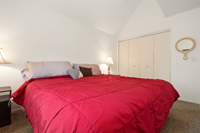 4 Catawba, GALENA, Illinois 61036, 3 Bedrooms Bedrooms, ,2 BathroomsBathrooms,House,For Sale,Catawba,202604319
