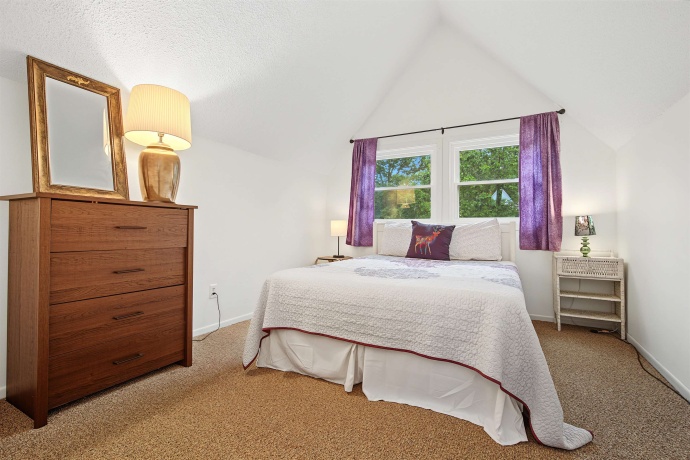 4 Catawba, GALENA, Illinois 61036, 3 Bedrooms Bedrooms, ,2 BathroomsBathrooms,House,For Sale,Catawba,202604319