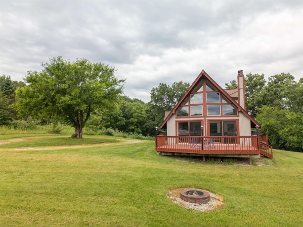 4 Catawba, GALENA, Illinois 61036, 3 Bedrooms Bedrooms, ,2 BathroomsBathrooms,House,For Sale,Catawba,202604319