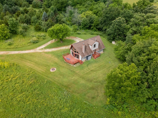 4 Catawba, GALENA, Illinois 61036, 3 Bedrooms Bedrooms, ,2 BathroomsBathrooms,House,For Sale,Catawba,202604319
