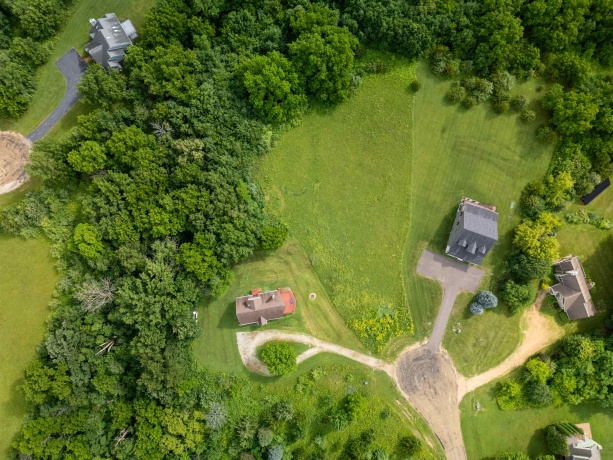 4 Catawba, GALENA, Illinois 61036, 3 Bedrooms Bedrooms, ,2 BathroomsBathrooms,House,For Sale,Catawba,202604319