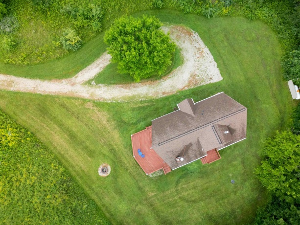 4 Catawba, GALENA, Illinois 61036, 3 Bedrooms Bedrooms, ,2 BathroomsBathrooms,House,For Sale,Catawba,202604319