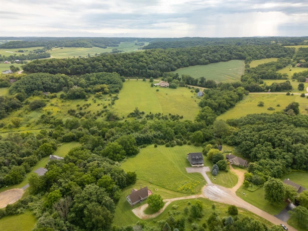 4 Catawba, GALENA, Illinois 61036, 3 Bedrooms Bedrooms, ,2 BathroomsBathrooms,House,For Sale,Catawba,202604319