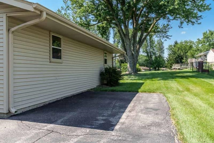 7223 Tulagi, ROCKFORD, Illinois 61108, 3 Bedrooms Bedrooms, ,2 BathroomsBathrooms,House,For Sale,Tulagi,202604321