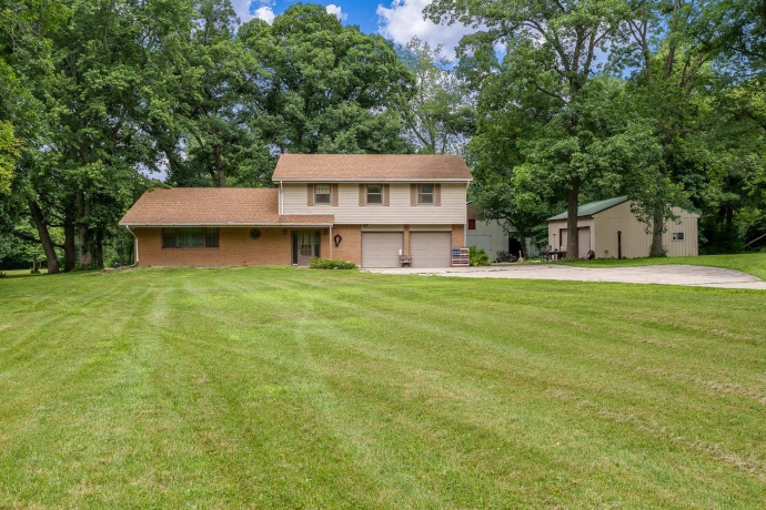 530 KELLY, CALEDONIA, Illinois 61011, 5 Bedrooms Bedrooms, ,2 BathroomsBathrooms,House,For Sale,KELLY,202604322