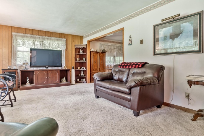 530 KELLY, CALEDONIA, Illinois 61011, 5 Bedrooms Bedrooms, ,2 BathroomsBathrooms,House,For Sale,KELLY,202604322
