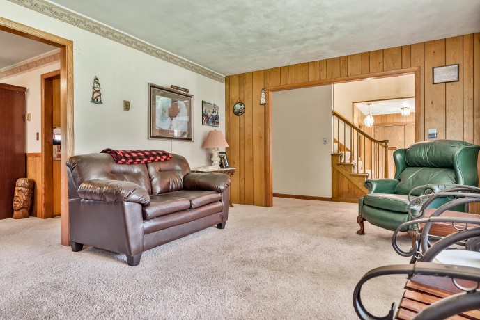 530 KELLY, CALEDONIA, Illinois 61011, 5 Bedrooms Bedrooms, ,2 BathroomsBathrooms,House,For Sale,KELLY,202604322