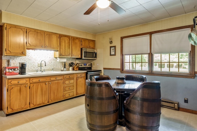 530 KELLY, CALEDONIA, Illinois 61011, 5 Bedrooms Bedrooms, ,2 BathroomsBathrooms,House,For Sale,KELLY,202604322