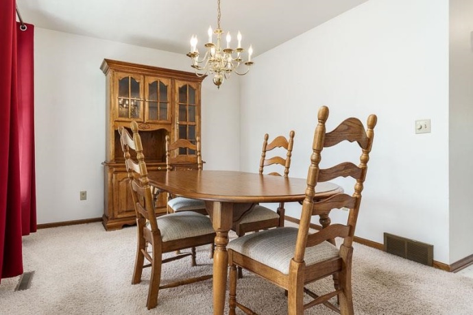 501 Dori, PECATONICA, Illinois 61063, 4 Bedrooms Bedrooms, ,2 BathroomsBathrooms,House,For Sale,Dori,202604323