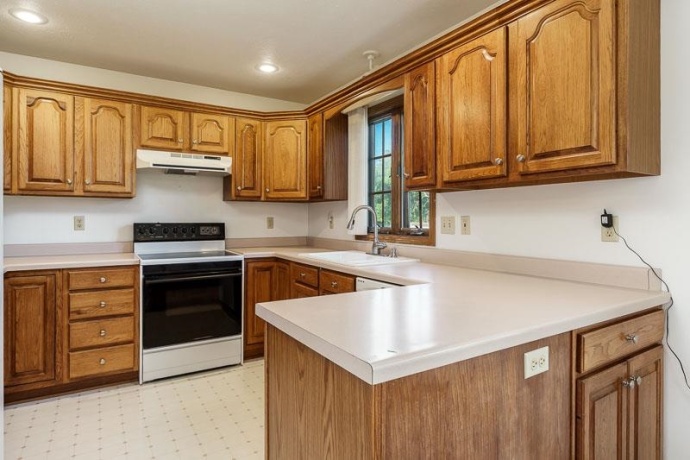 501 Dori, PECATONICA, Illinois 61063, 4 Bedrooms Bedrooms, ,2 BathroomsBathrooms,House,For Sale,Dori,202604323