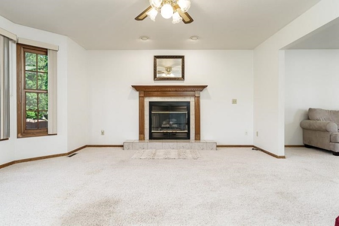 501 Dori, PECATONICA, Illinois 61063, 4 Bedrooms Bedrooms, ,2 BathroomsBathrooms,House,For Sale,Dori,202604323