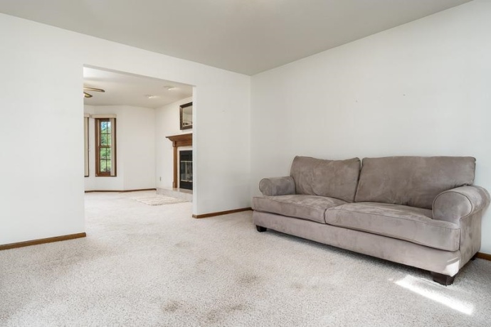 501 Dori, PECATONICA, Illinois 61063, 4 Bedrooms Bedrooms, ,2 BathroomsBathrooms,House,For Sale,Dori,202604323