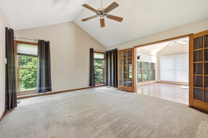 353 Wachter, GALENA, Illinois 61036, 3 Bedrooms Bedrooms, ,2 BathroomsBathrooms,House,For Sale,Wachter,202604324