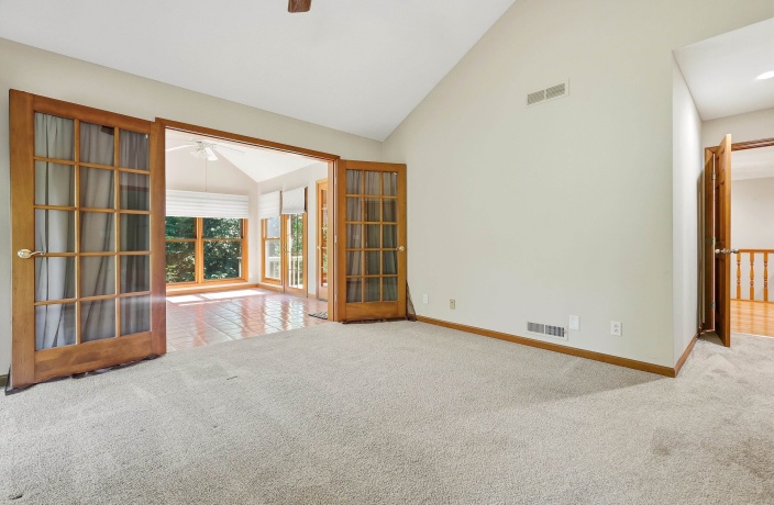 353 Wachter, GALENA, Illinois 61036, 3 Bedrooms Bedrooms, ,2 BathroomsBathrooms,House,For Sale,Wachter,202604324