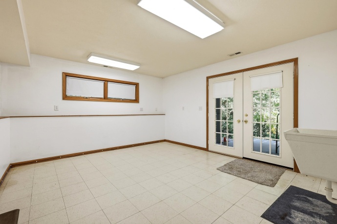 353 Wachter, GALENA, Illinois 61036, 3 Bedrooms Bedrooms, ,2 BathroomsBathrooms,House,For Sale,Wachter,202604324