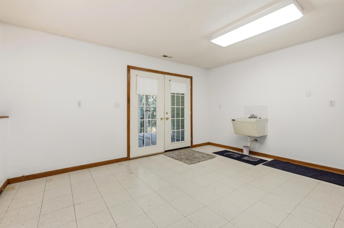353 Wachter, GALENA, Illinois 61036, 3 Bedrooms Bedrooms, ,2 BathroomsBathrooms,House,For Sale,Wachter,202604324