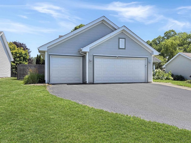 761 Brookview, BYRON, Illinois 61010, 4 Bedrooms Bedrooms, ,2 BathroomsBathrooms,House,For Sale,Brookview,202604325