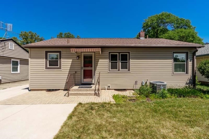 2328 Sharon, ROCKFORD, Illinois 61103, 3 Bedrooms Bedrooms, ,1 BathroomBathrooms,House,For Sale,Sharon,202604330