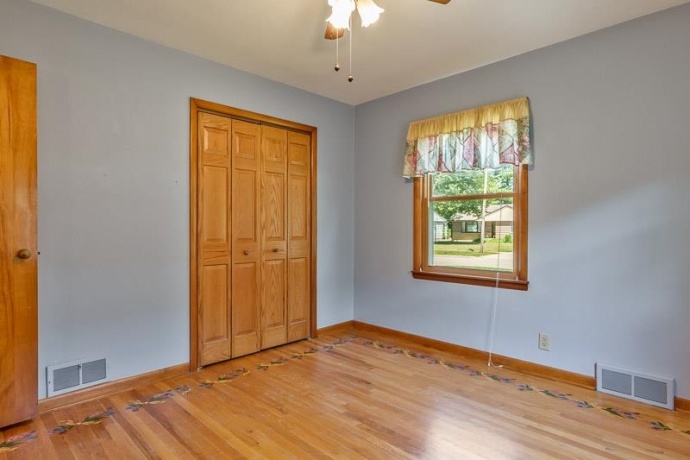 2328 Sharon, ROCKFORD, Illinois 61103, 3 Bedrooms Bedrooms, ,1 BathroomBathrooms,House,For Sale,Sharon,202604330