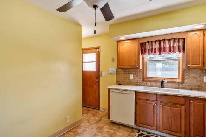 2328 Sharon, ROCKFORD, Illinois 61103, 3 Bedrooms Bedrooms, ,1 BathroomBathrooms,House,For Sale,Sharon,202604330
