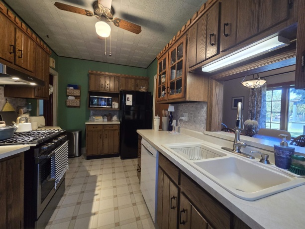 807 2nd, ROCK FALLS, Illinois 61071, 3 Bedrooms Bedrooms, ,1 BathroomBathrooms,House,For Sale,2nd,202604332