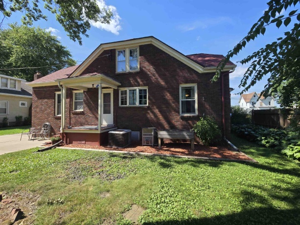 807 2nd, ROCK FALLS, Illinois 61071, 3 Bedrooms Bedrooms, ,1 BathroomBathrooms,House,For Sale,2nd,202604332