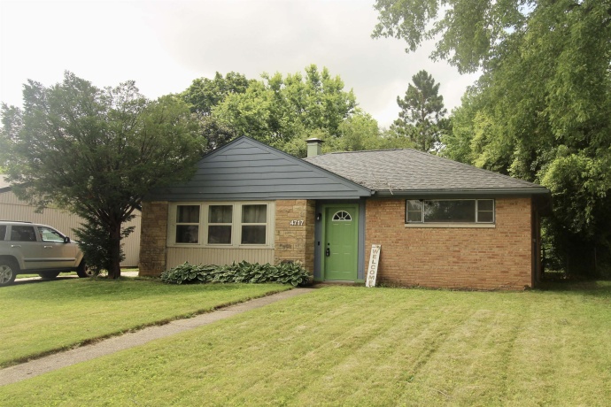 4717 Highcrest, ROCKFORD, Illinois 61107, 2 Bedrooms Bedrooms, ,1 BathroomBathrooms,House,For Sale,Highcrest,202604333