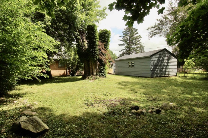 4717 Highcrest, ROCKFORD, Illinois 61107, 2 Bedrooms Bedrooms, ,1 BathroomBathrooms,House,For Sale,Highcrest,202604333