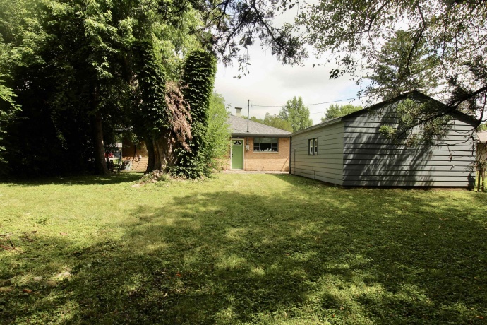 4717 Highcrest, ROCKFORD, Illinois 61107, 2 Bedrooms Bedrooms, ,1 BathroomBathrooms,House,For Sale,Highcrest,202604333