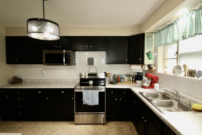 4717 Highcrest, ROCKFORD, Illinois 61107, 2 Bedrooms Bedrooms, ,1 BathroomBathrooms,House,For Sale,Highcrest,202604333
