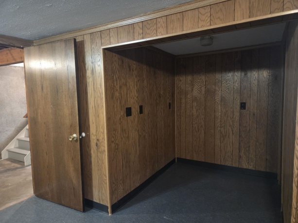 426 Fisk, DEKALB, Illinois 60115, 2 Bedrooms Bedrooms, ,2 BathroomsBathrooms,House,For Sale,Fisk,202604334