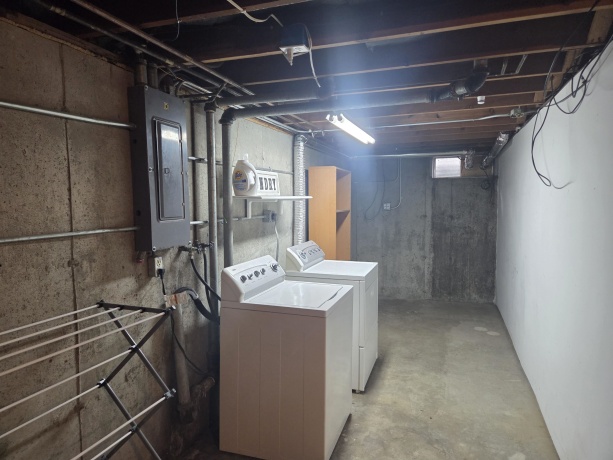426 Fisk, DEKALB, Illinois 60115, 2 Bedrooms Bedrooms, ,2 BathroomsBathrooms,House,For Sale,Fisk,202604334