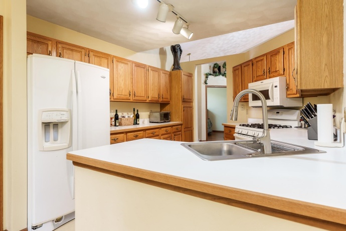 13273 Weatherfield, ROSCOE, Illinois 61073, 3 Bedrooms Bedrooms, ,3 BathroomsBathrooms,House,For Sale,Weatherfield,202604339