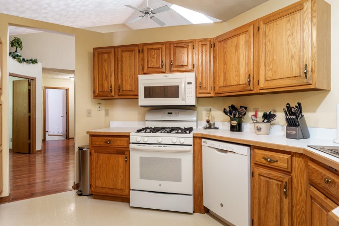 13273 Weatherfield, ROSCOE, Illinois 61073, 3 Bedrooms Bedrooms, ,3 BathroomsBathrooms,House,For Sale,Weatherfield,202604339
