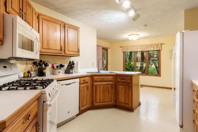 13273 Weatherfield, ROSCOE, Illinois 61073, 3 Bedrooms Bedrooms, ,3 BathroomsBathrooms,House,For Sale,Weatherfield,202604339