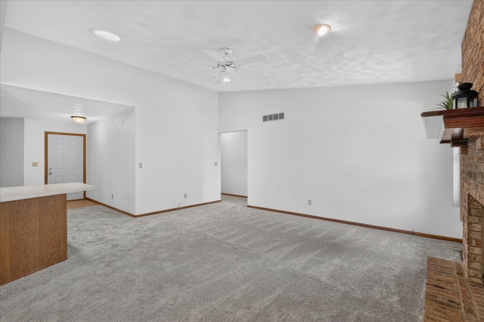 6370 Broadview, BELVIDERE, Illinois 61008, 3 Bedrooms Bedrooms, ,2 BathroomsBathrooms,House,For Sale,Broadview,202604340