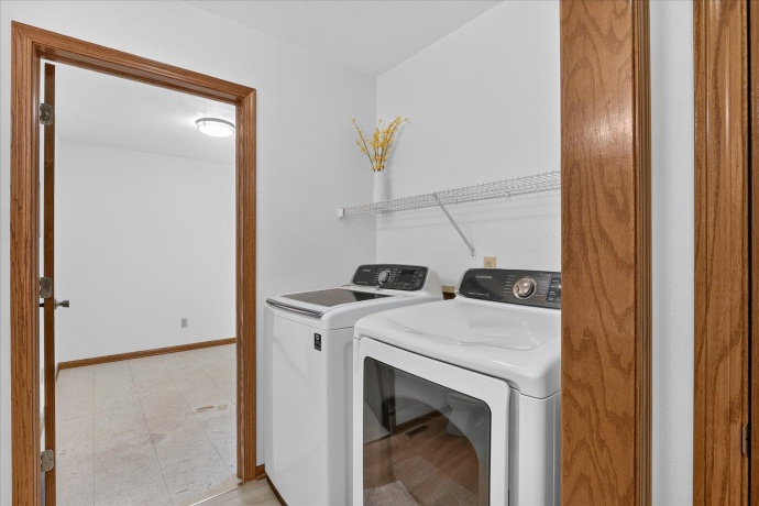 6370 Broadview, BELVIDERE, Illinois 61008, 3 Bedrooms Bedrooms, ,2 BathroomsBathrooms,House,For Sale,Broadview,202604340